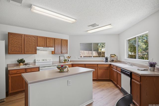 6223 HIGBEE ML, San Antonio, TX 78247