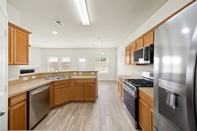 5213 Bailey Lane, Alvin, TX 77511