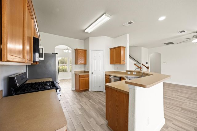 5213 Bailey Lane, Alvin, TX 77511