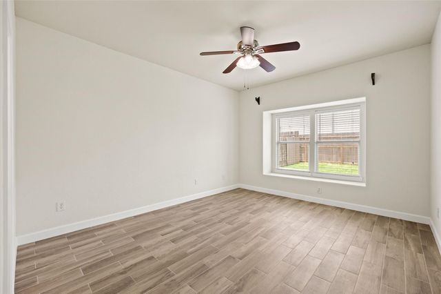 5213 Bailey Lane, Alvin, TX 77511