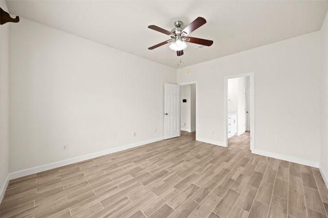 5213 Bailey Lane, Alvin, TX 77511