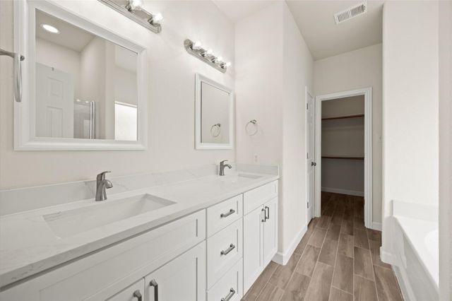 5213 Bailey Lane, Alvin, TX 77511
