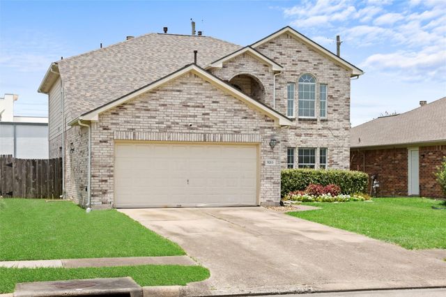 5213 Bailey Lane, Alvin, TX 77511