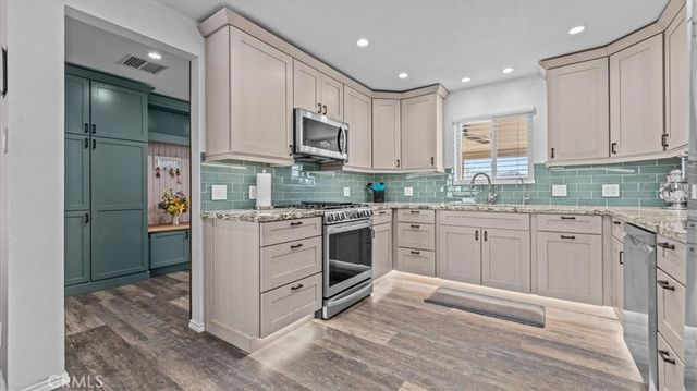 86252 Sampson, 29 Palms, CA 92277