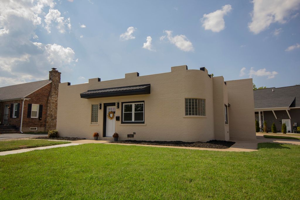 209 Wallace Lane, Paducah, KY 42001