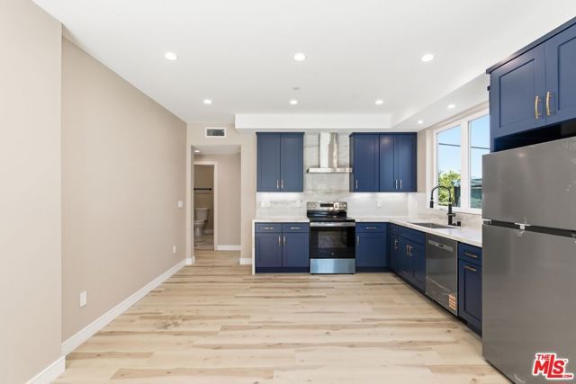 227 N Burlington Avenue 3, Los Angeles, CA 90026