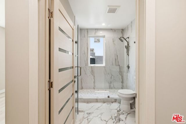 227 N Burlington Avenue 3, Los Angeles, CA 90026