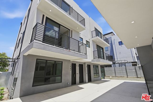 227 N Burlington Avenue 3, Los Angeles, CA 90026