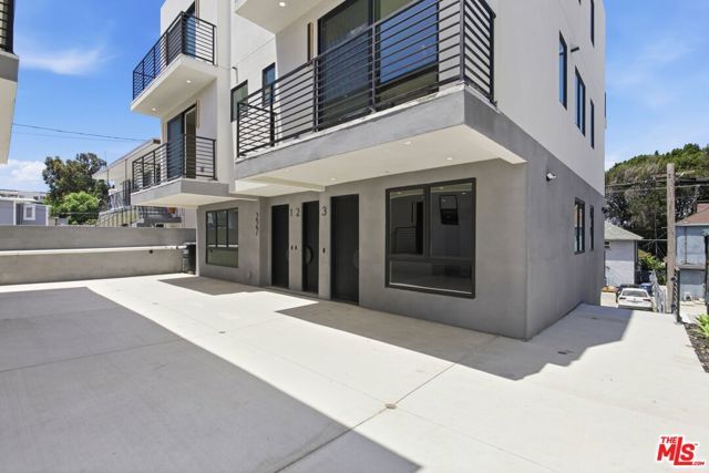 227 N Burlington Avenue 3, Los Angeles, CA 90026