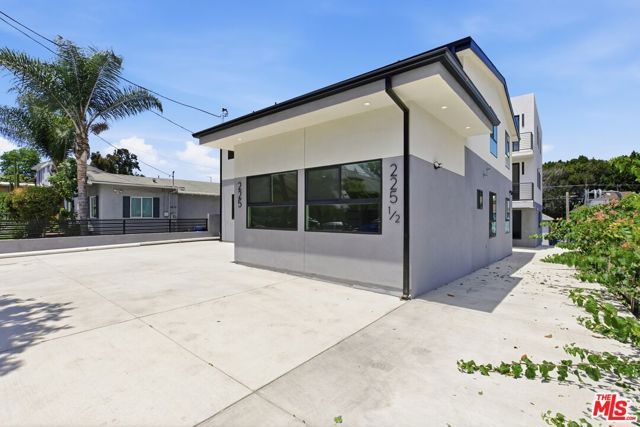 227 N Burlington Avenue 3, Los Angeles, CA 90026