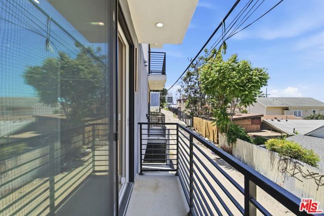 227 N Burlington Avenue 3, Los Angeles, CA 90026