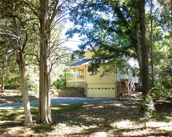2815 Eland Drive, Winston-salem, NC 27127