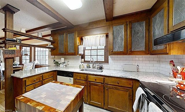 2815 Eland Drive, Winston-salem, NC 27127