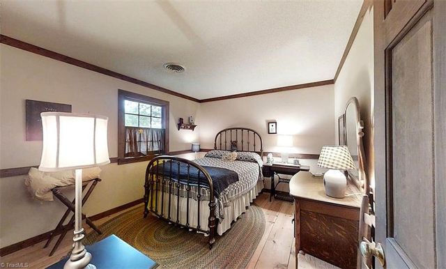 2815 Eland Drive, Winston-salem, NC 27127