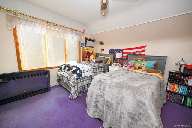 233 Cleveland Street, Franklin Square, NY 11010