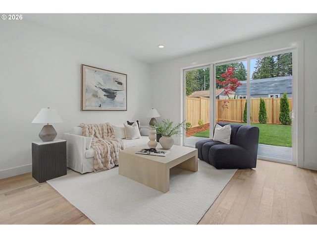 4765 EXETER St, West Linn, OR 97068