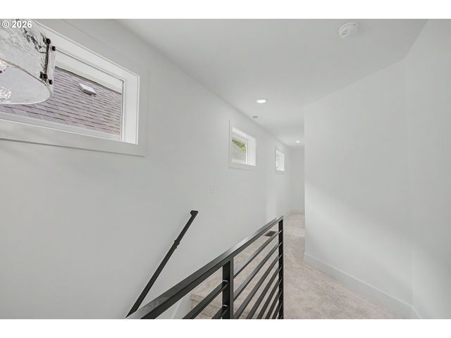 4765 EXETER St, West Linn, OR 97068
