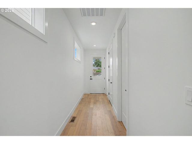 4765 EXETER St, West Linn, OR 97068