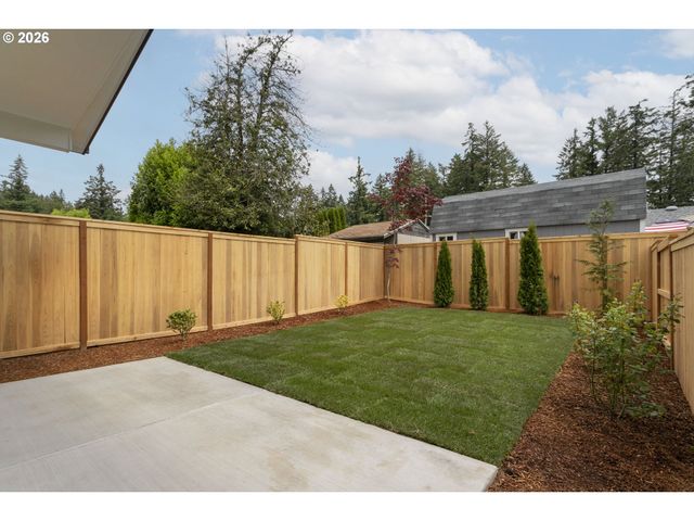 4765 EXETER St, West Linn, OR 97068