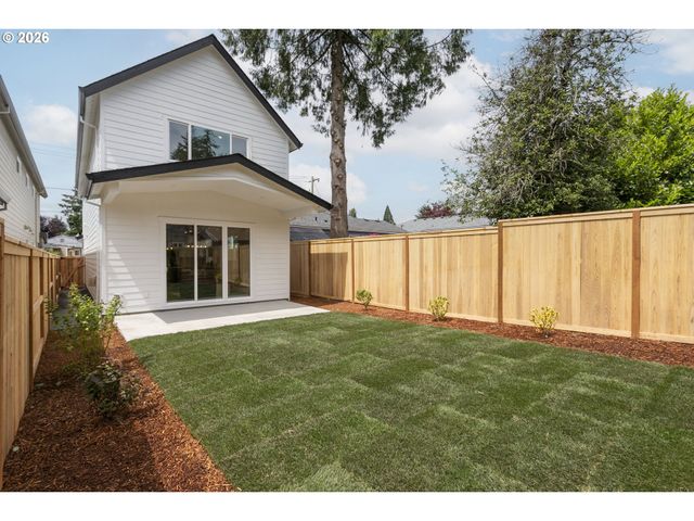 4765 EXETER St, West Linn, OR 97068