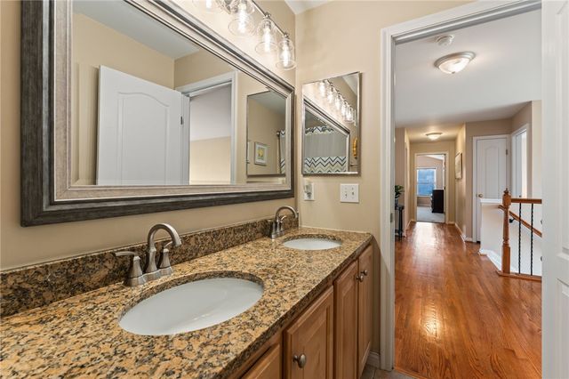 5518 Fairmeadow Court, Mason, OH 45040