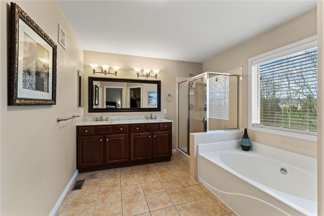 5518 Fairmeadow Court, Mason, OH 45040