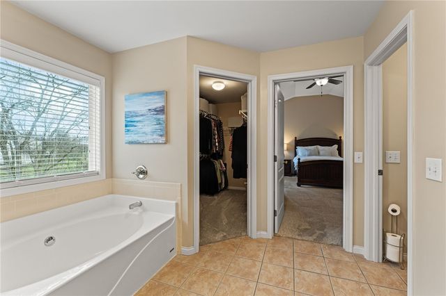 5518 Fairmeadow Court, Mason, OH 45040