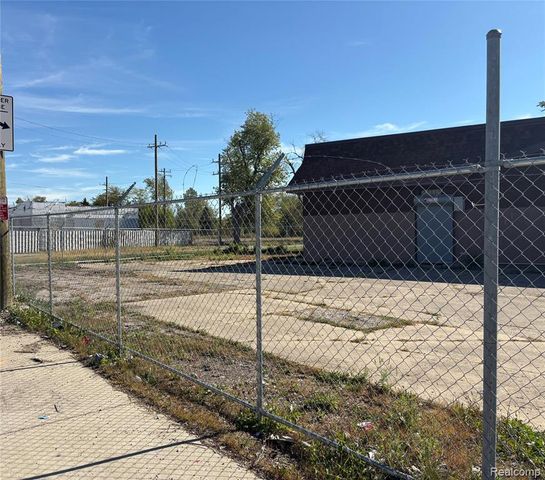 12930 E Mcnichols Road, Detroit, MI 48205