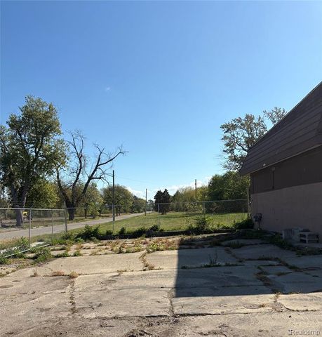 12930 E Mcnichols Road, Detroit, MI 48205