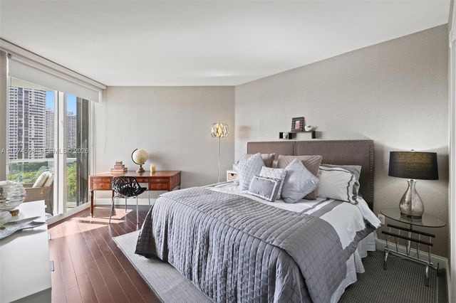 2600 Island Blvd 1006, Aventura, FL 33160