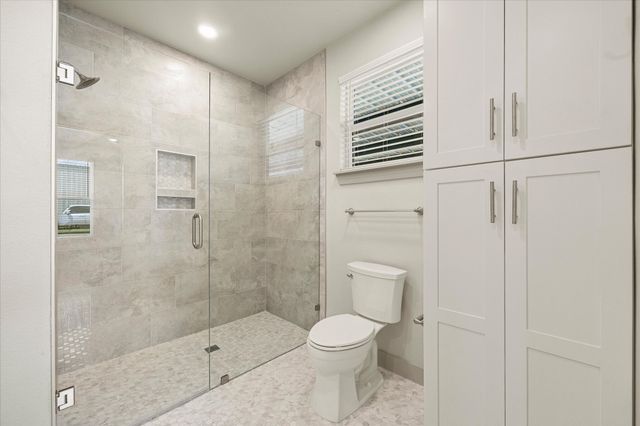 108 S Manson Street, Wolfe City, TX 75496