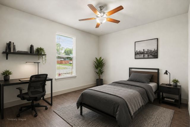 108 S Manson Street, Wolfe City, TX 75496