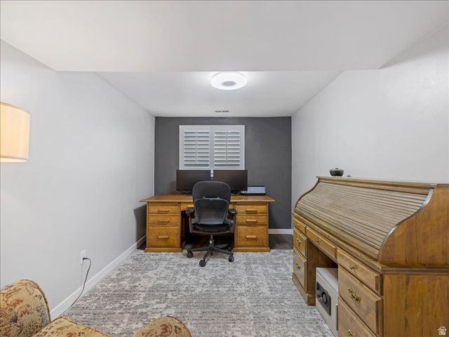 9135 S MORNINGVIEW DR, Sandy, UT 84094