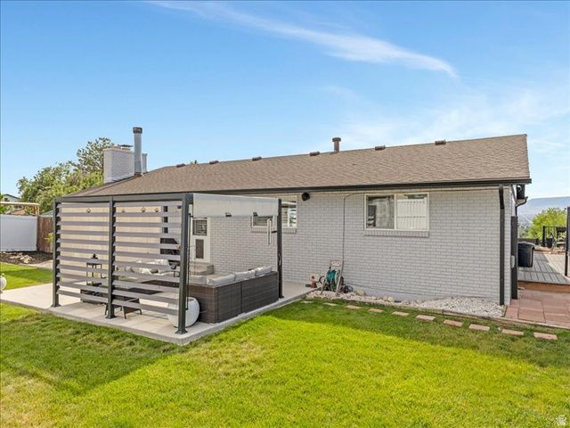 9135 S MORNINGVIEW DR, Sandy, UT 84094