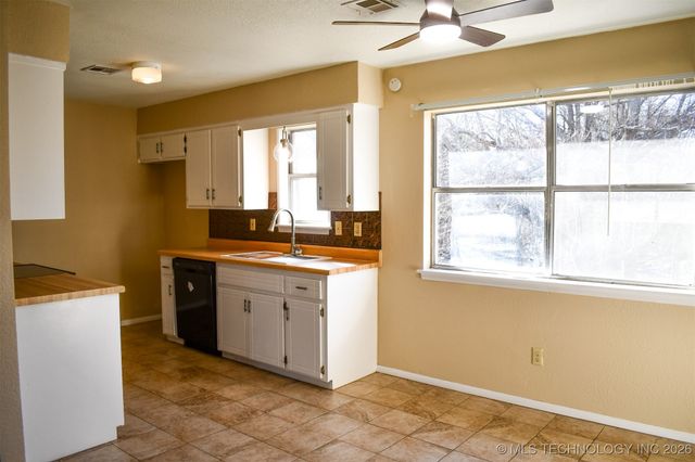 231 S Bk 1600, Stigler, OK 74462