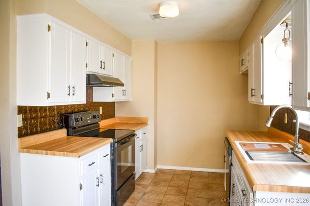 231 S Bk 1600, Stigler, OK 74462