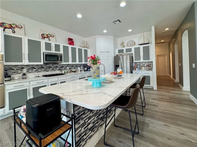 5422 Nestled Moon Court, Las Vegas, NV 89131