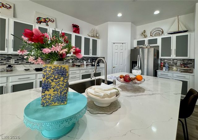 5422 Nestled Moon Court, Las Vegas, NV 89131