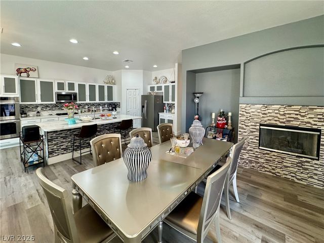 5422 Nestled Moon Court, Las Vegas, NV 89131