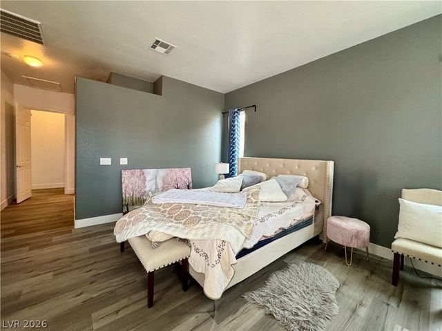 5422 Nestled Moon Court, Las Vegas, NV 89131