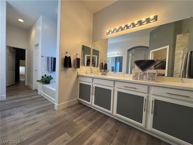 5422 Nestled Moon Court, Las Vegas, NV 89131