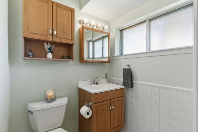 900 Meadowlark Drive, Mansfield, TX 76063