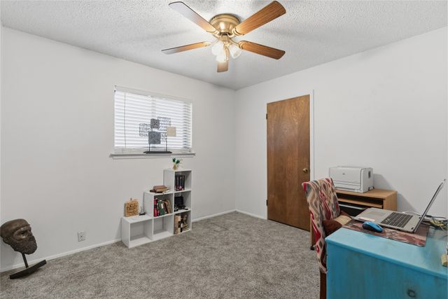 900 Meadowlark Drive, Mansfield, TX 76063