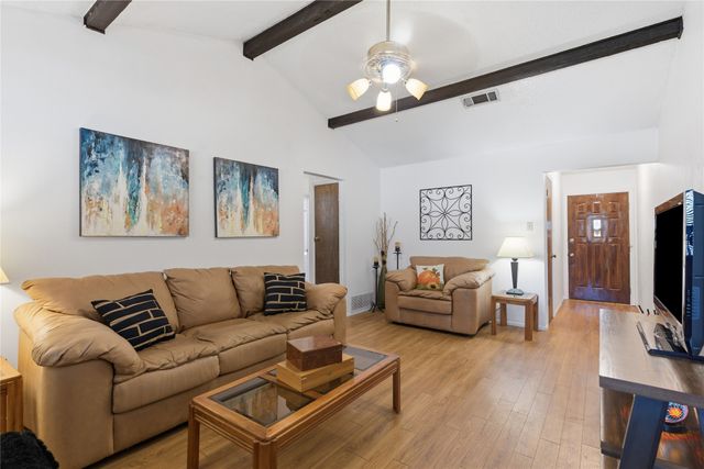 900 Meadowlark Drive, Mansfield, TX 76063