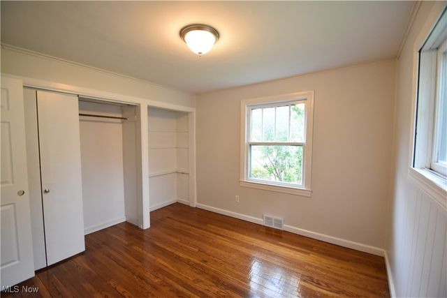 3446 Hadley Avenue, Youngstown, OH 44505