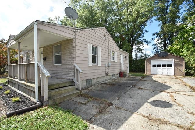 3446 Hadley Avenue, Youngstown, OH 44505