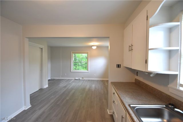 3446 Hadley Avenue, Youngstown, OH 44505