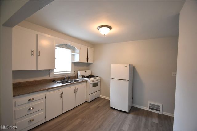 3446 Hadley Avenue, Youngstown, OH 44505