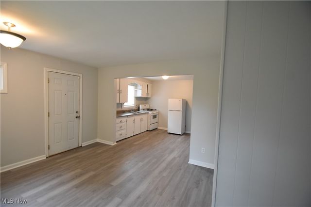 3446 Hadley Avenue, Youngstown, OH 44505