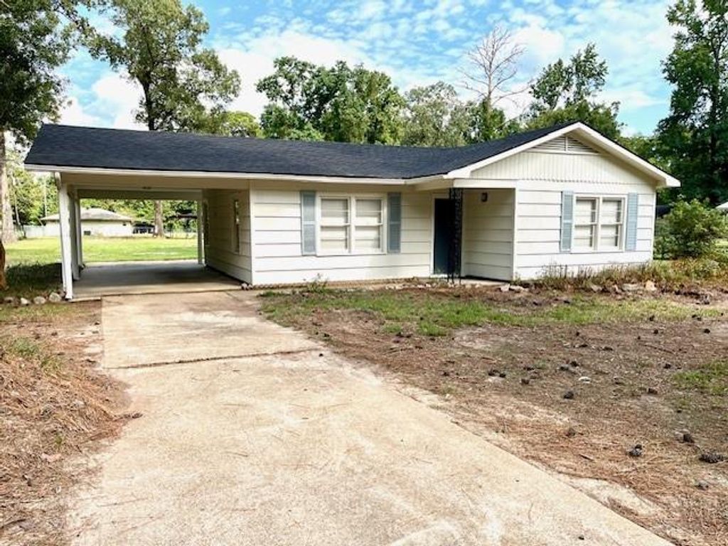 503 CHANDLER Drive, Ball, LA 71405